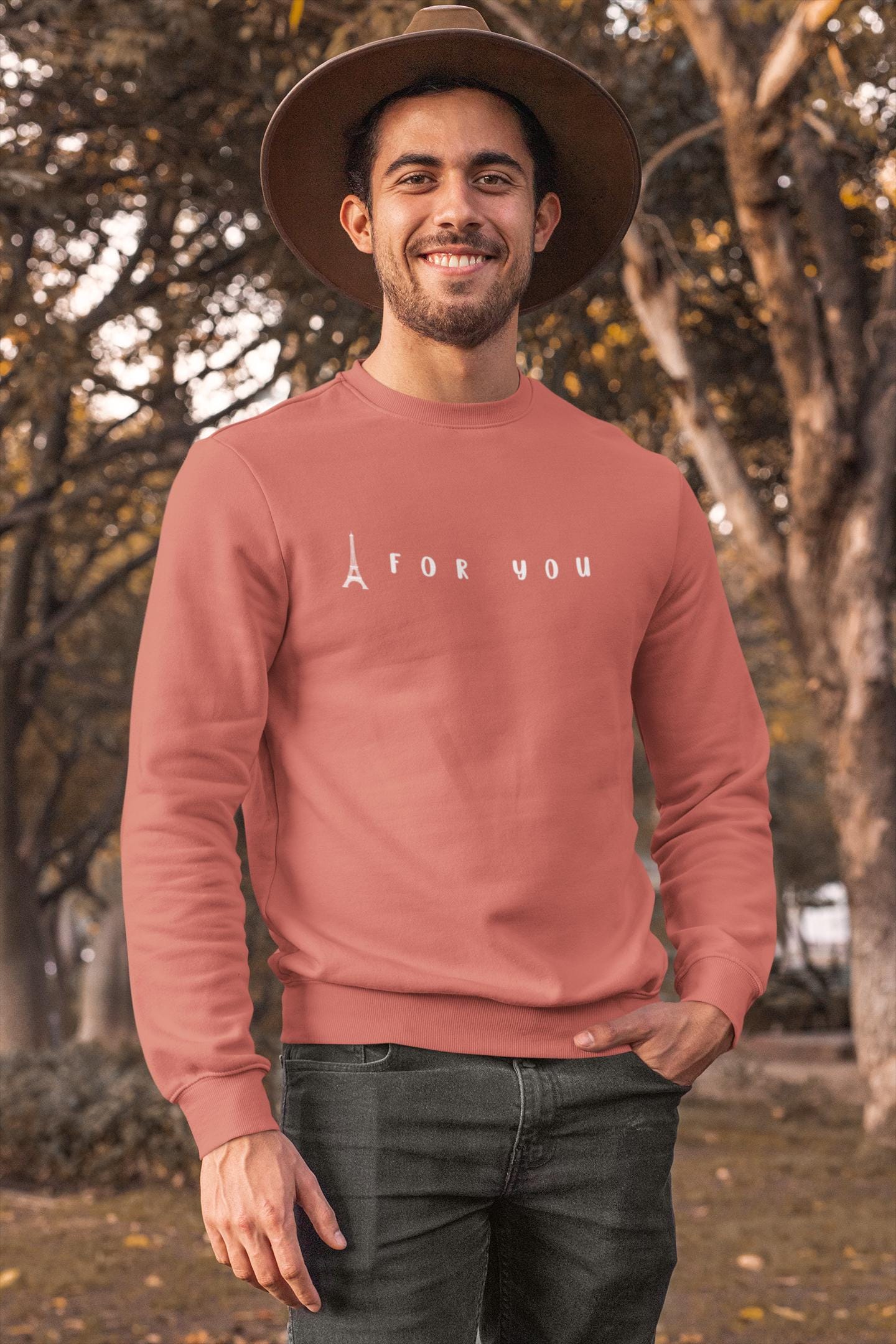 Eiffel in Love Unisex Sweatshirt, Fun Playful Summer Beach Sweatshirt, Flirty French Kiss Top, Paris Vacation Shirt, Parisian for Him/Her