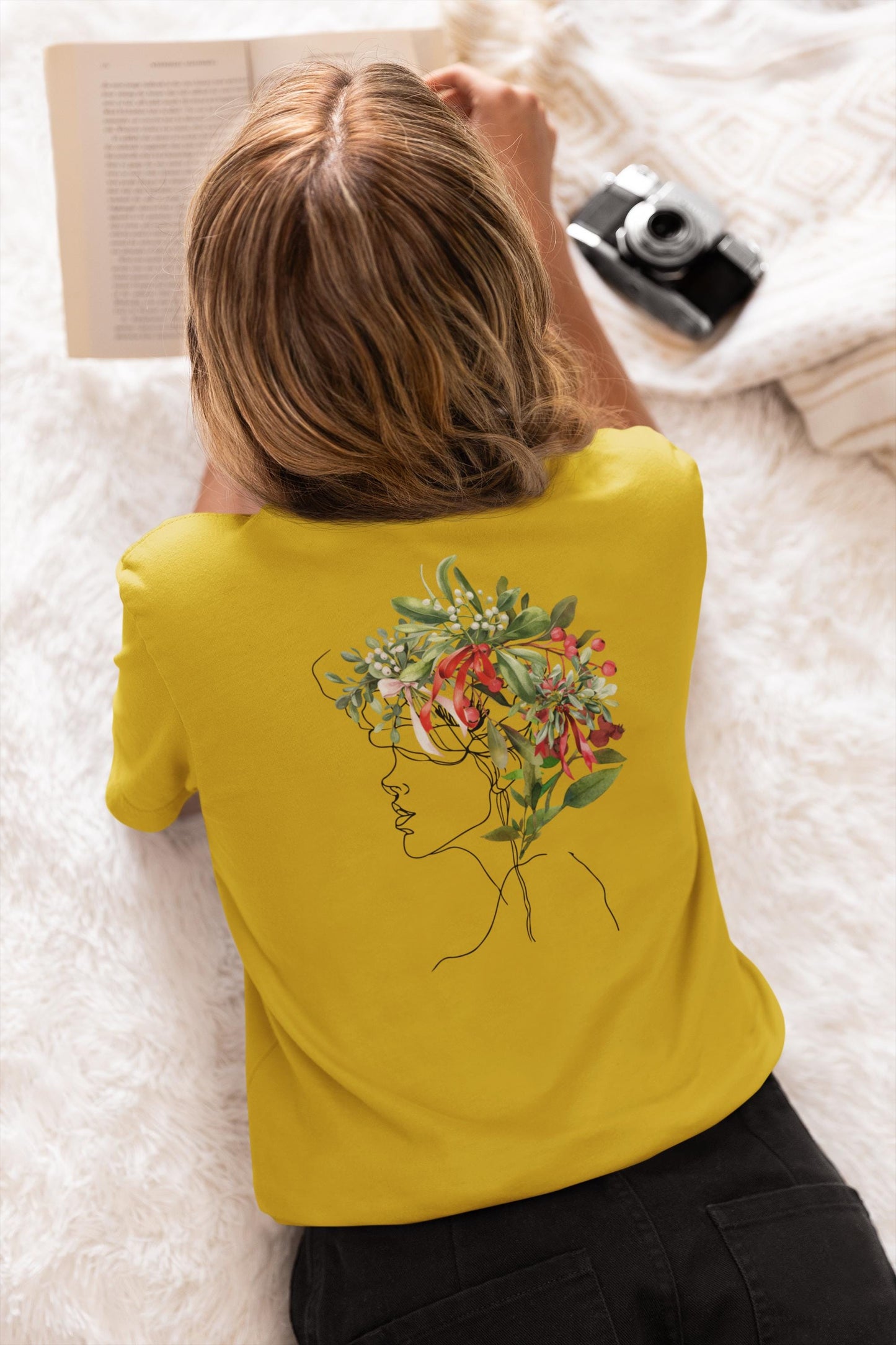 Floral Silhouette T-Shirt - Casual Spring Summer Fall Wear, Gift for Nature Lovers, Art Tee, Unisex Graphic Tee, Spring Fashion
