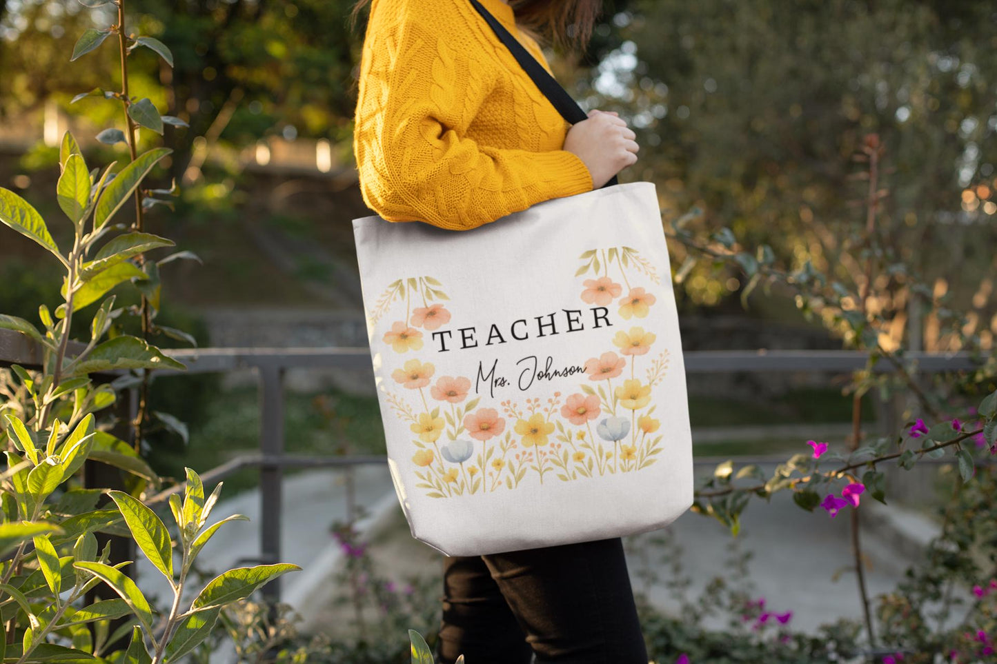 Personalized Teacher Name Tote Bag - Perfect Gift for Educators, Back to School, Classroom Essential, Teacher Appreciation, Eco-Friendly Bag