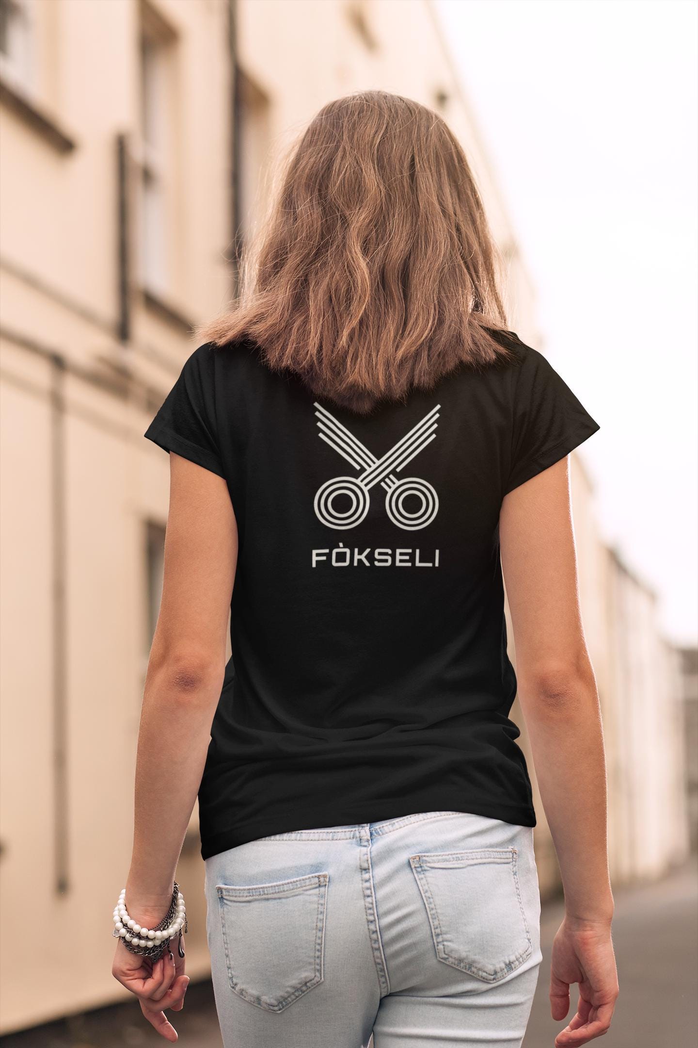 Fòkseli Graphic Tee, Unisex T-Shirt, Trendy Casual Wear, Unique Gift, Everyday Style Shirt