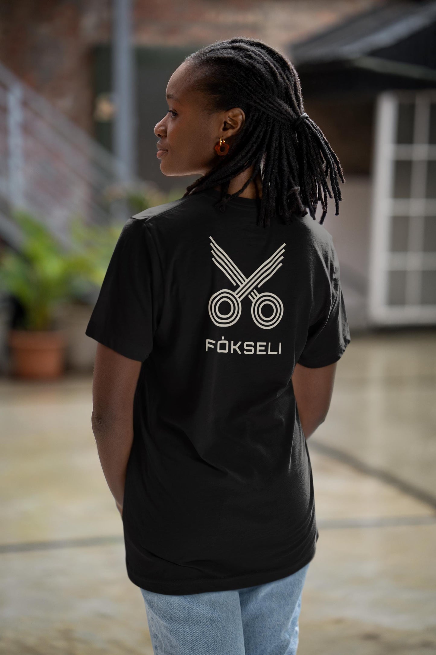 Fòkseli Graphic Tee, Unisex T-Shirt, Trendy Casual Wear, Unique Gift, Everyday Style Shirt